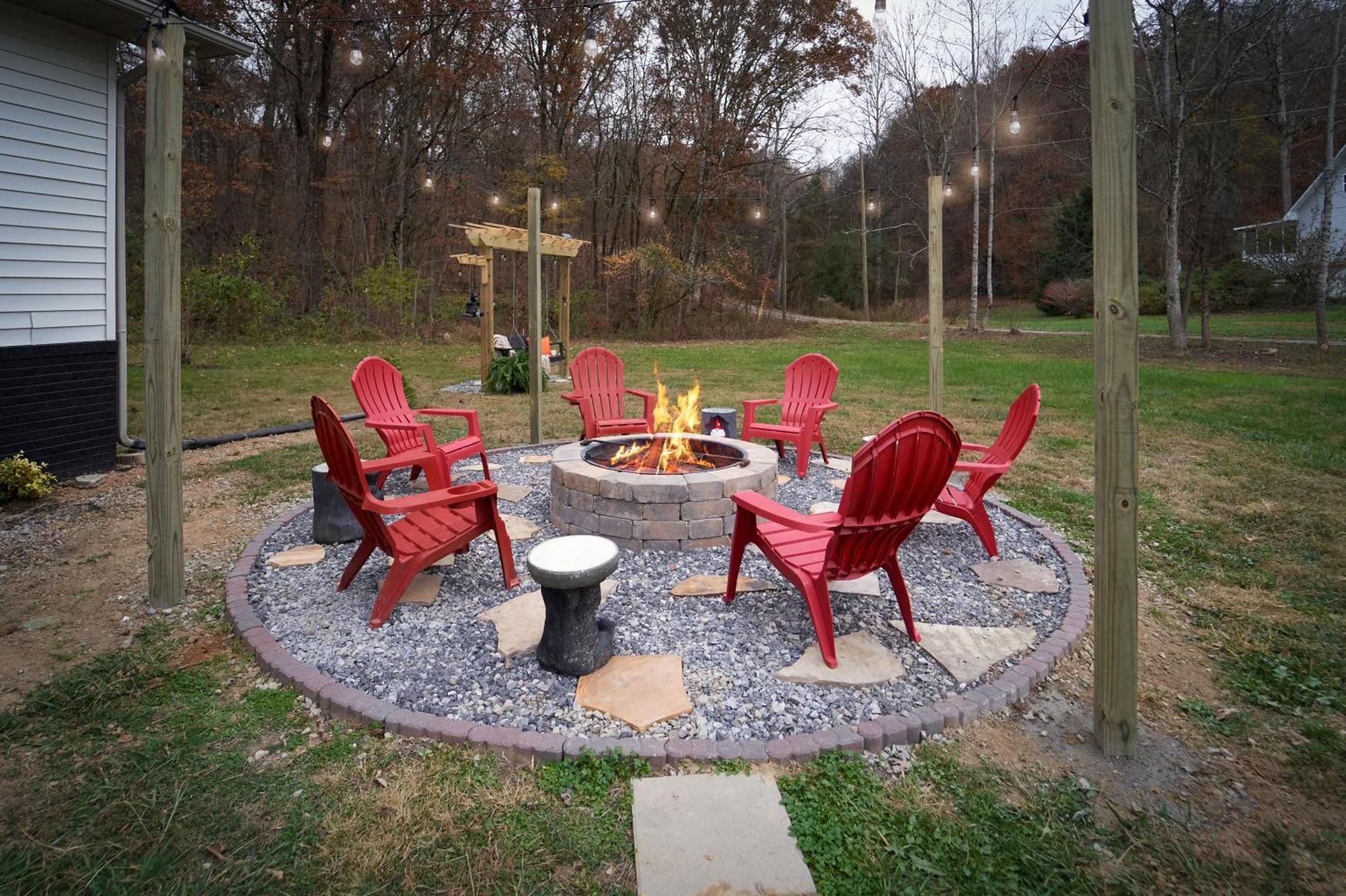 Entertainment Galore! Luxurious Property, Spectacular & Peaceful Setting, Great Location, Close To Major Attractions!! Pigeon Forge Dış mekan fotoğraf