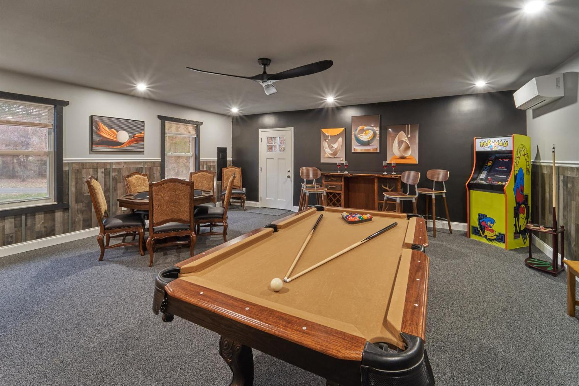 Entertainment Galore! Luxurious Property, Spectacular & Peaceful Setting, Great Location, Close To Major Attractions!! Pigeon Forge Dış mekan fotoğraf