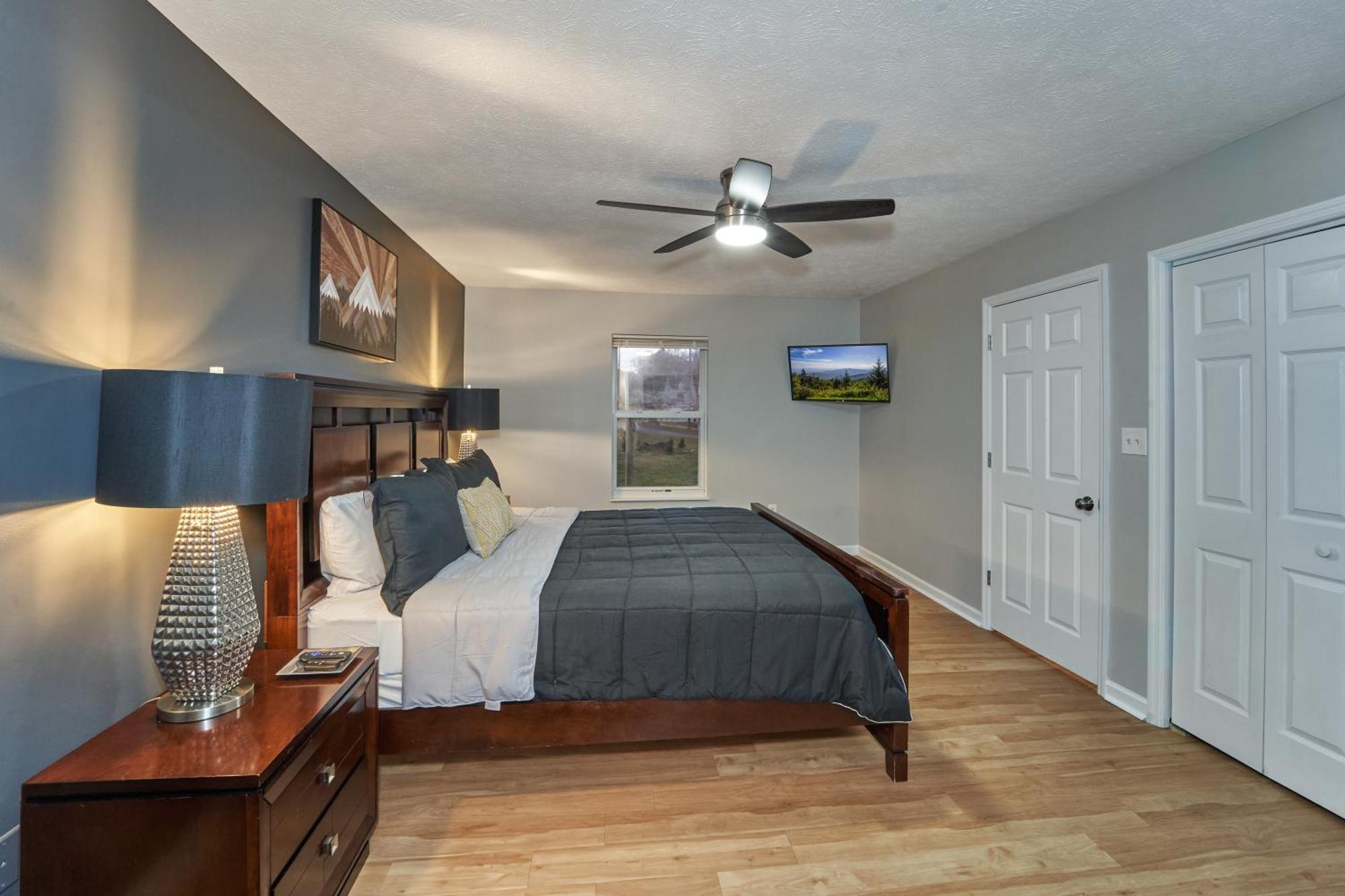 Entertainment Galore! Luxurious Property, Spectacular & Peaceful Setting, Great Location, Close To Major Attractions!! Pigeon Forge Dış mekan fotoğraf