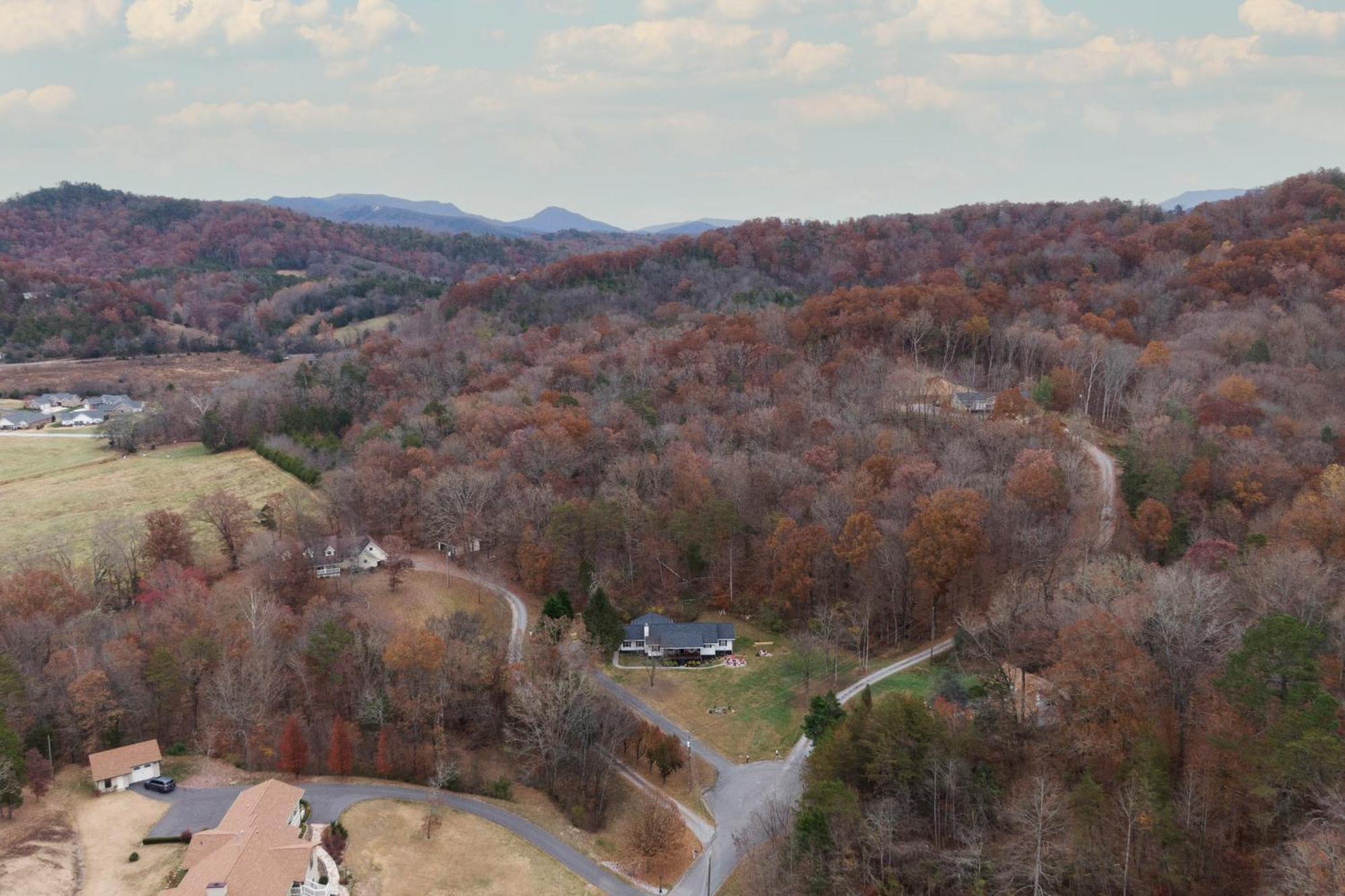 Entertainment Galore! Luxurious Property, Spectacular & Peaceful Setting, Great Location, Close To Major Attractions!! Pigeon Forge Dış mekan fotoğraf