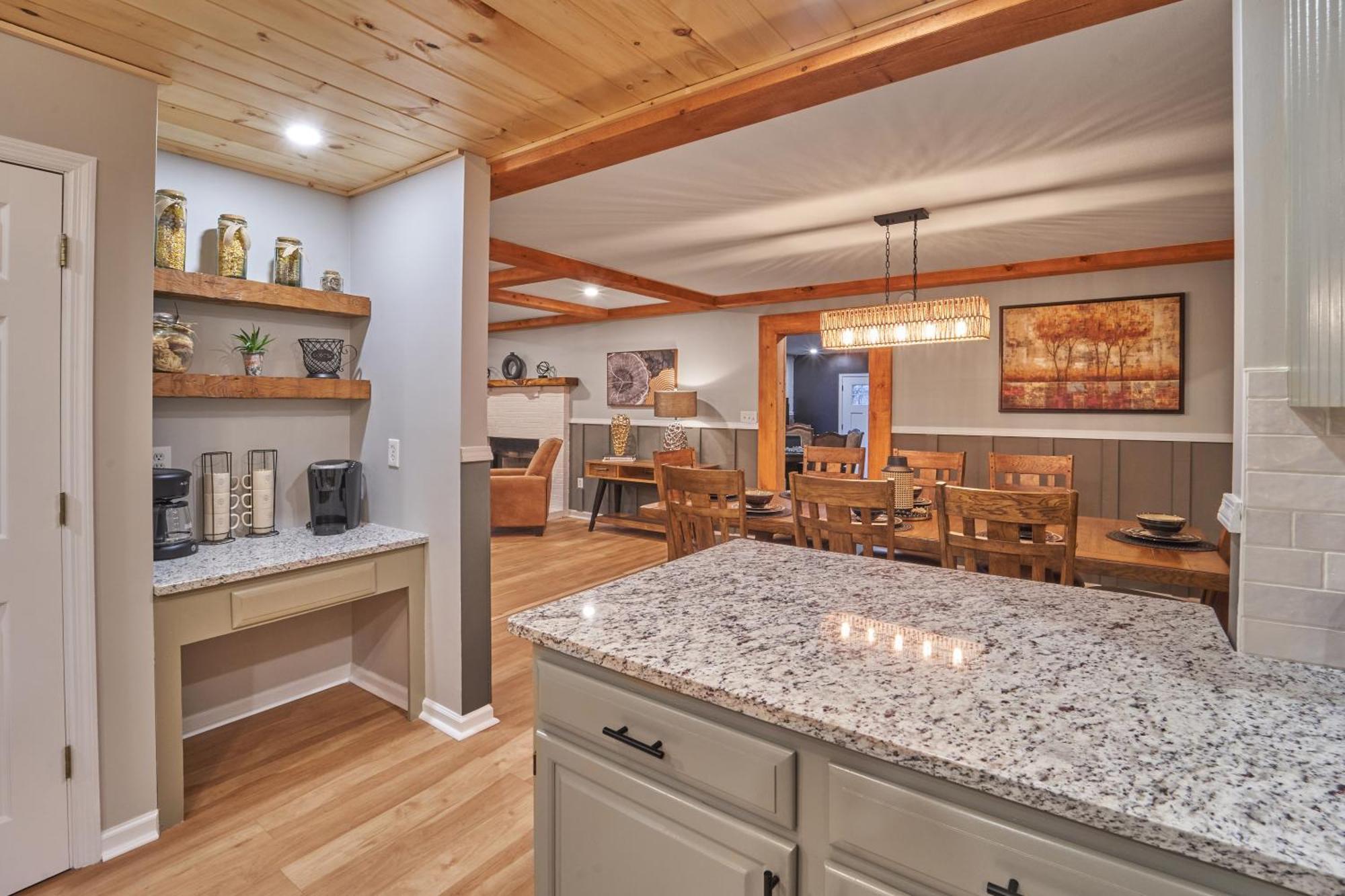 Entertainment Galore! Luxurious Property, Spectacular & Peaceful Setting, Great Location, Close To Major Attractions!! Pigeon Forge Dış mekan fotoğraf